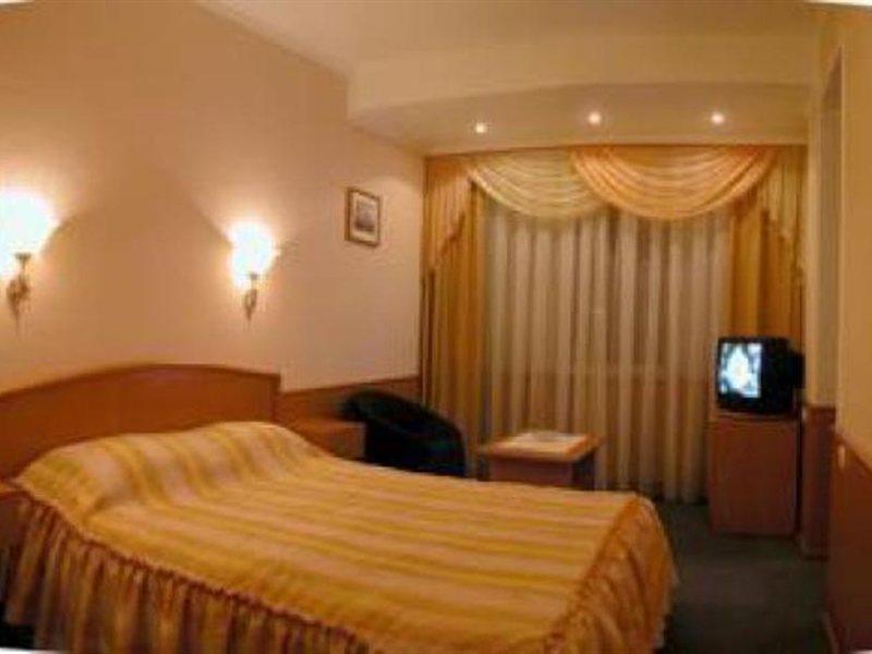 Codru Hotel Chisinau Exterior photo